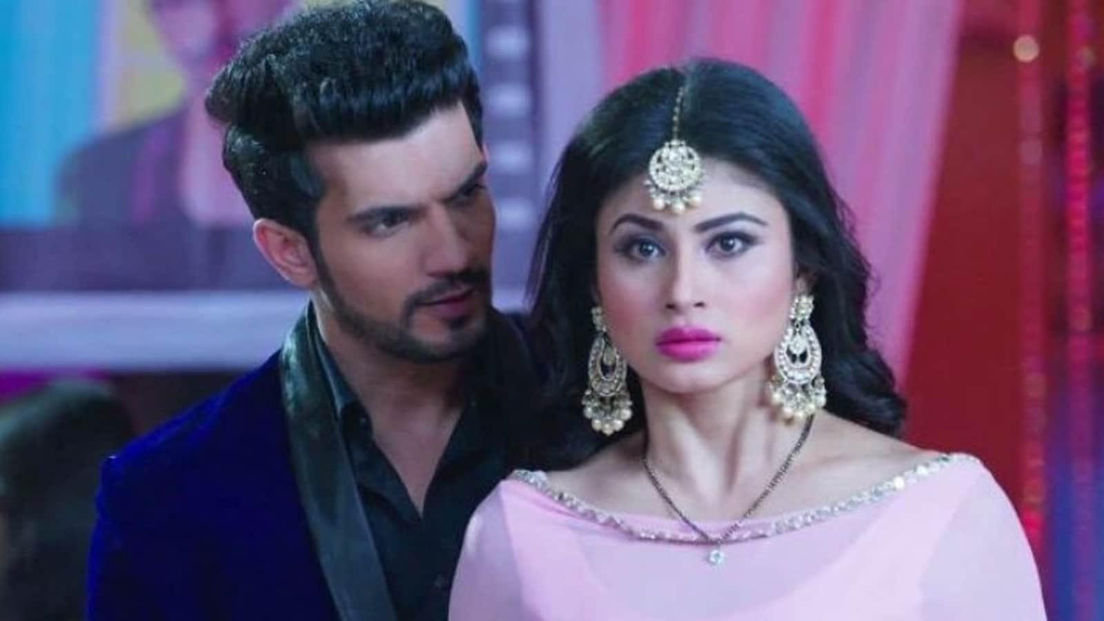 Arjun Bijlani defends Naagin, shuts down trolls calling it ‘regressive’: Is Spider-Man real?