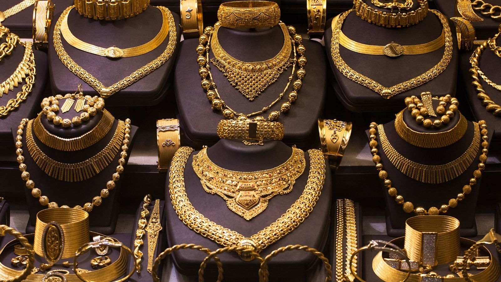 Check 18, 22 and 24 carat gold prices Chennai, Mumbai, Delhi, Kolkata and other cities