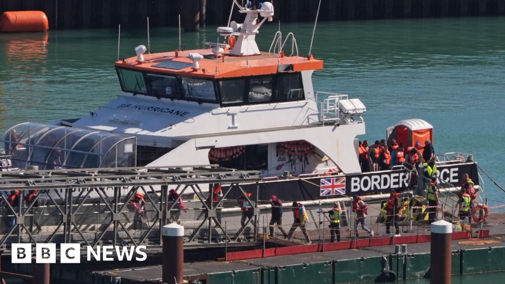 Eritrean man wins block on removal to France under ‘one in, one out’ deal