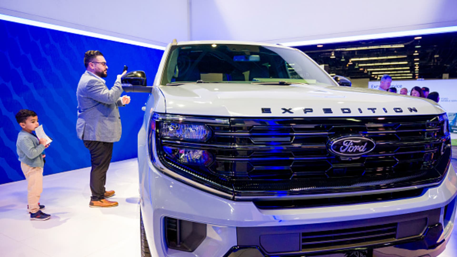 Ford Expedition a sales bright spot even amid rush for EVs