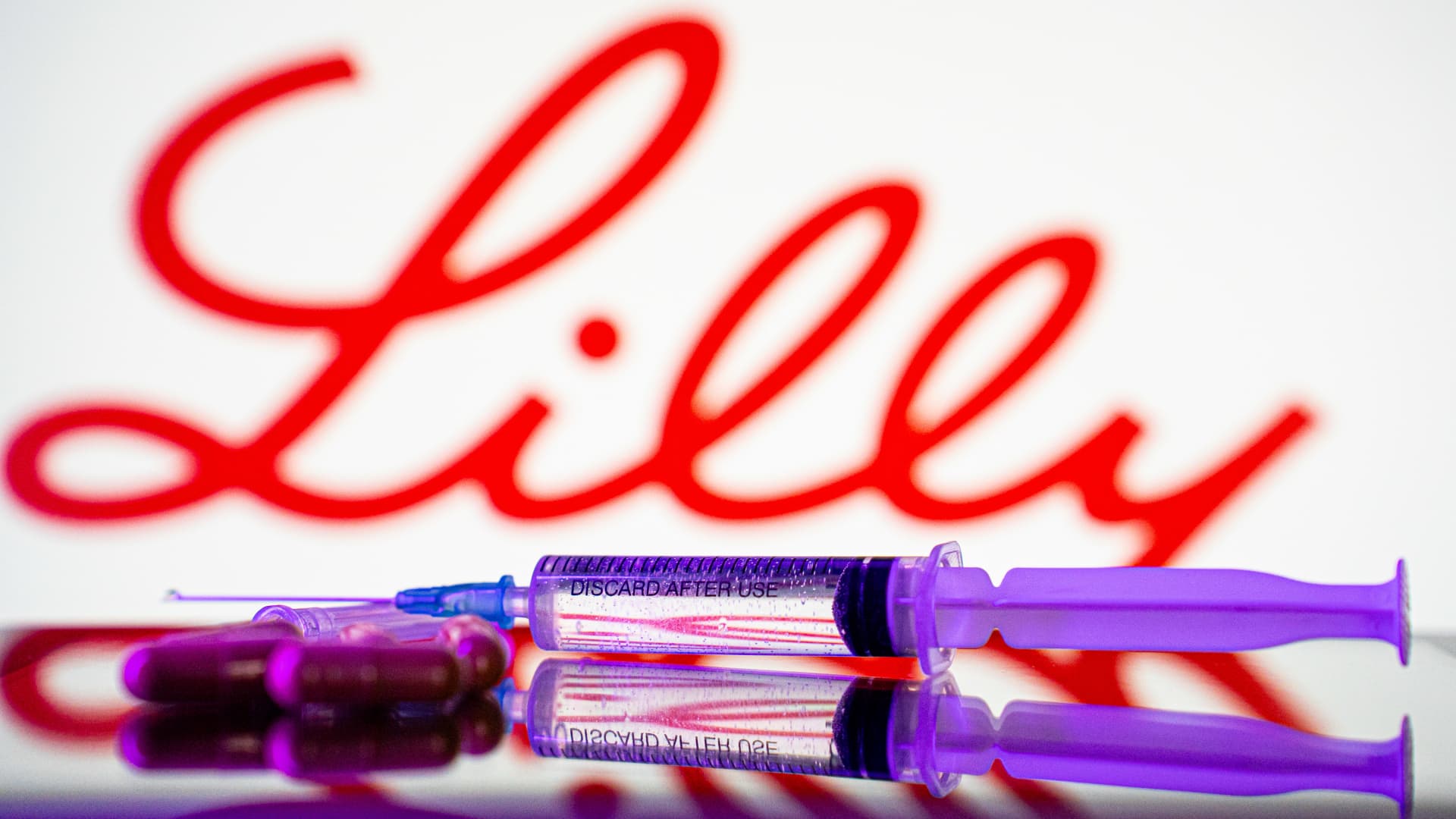 Obesity pills from Eli Lilly, Novo Nordisk near US launch