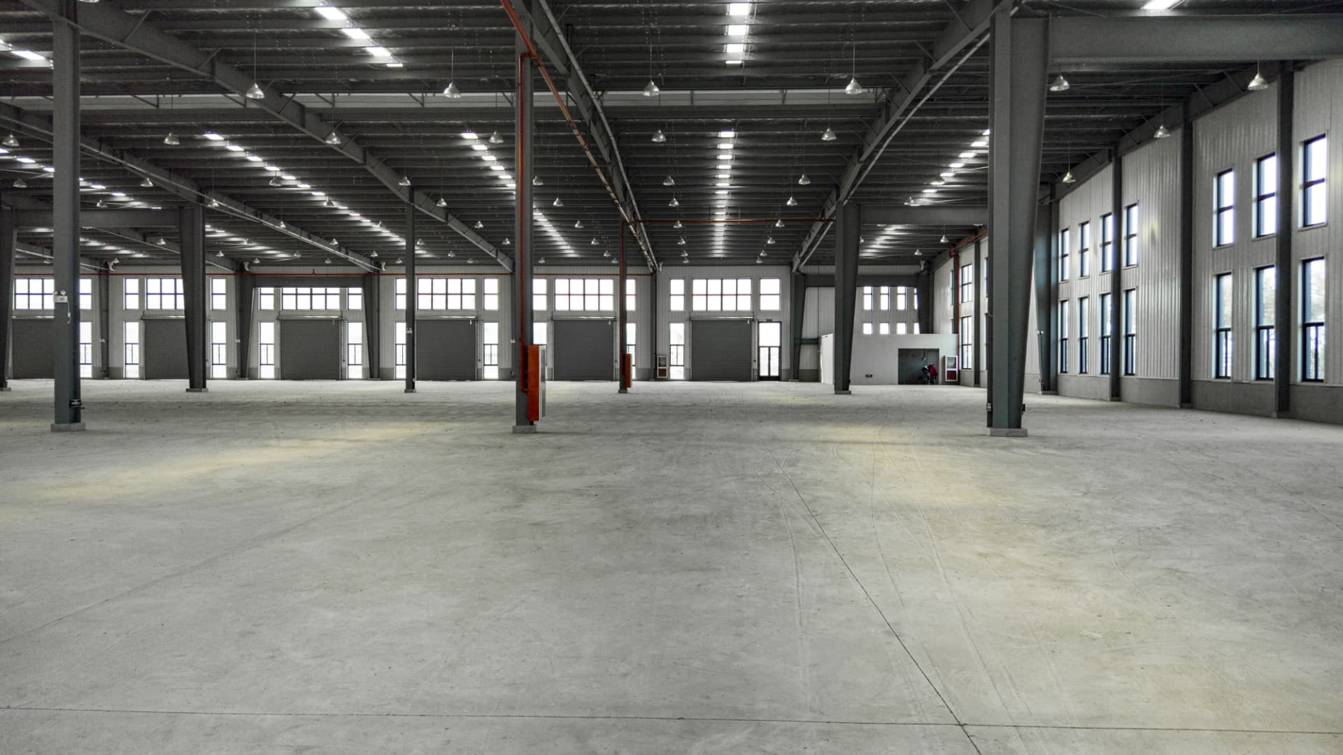Quarterly demand for industrial space falls for the first time in 15 years