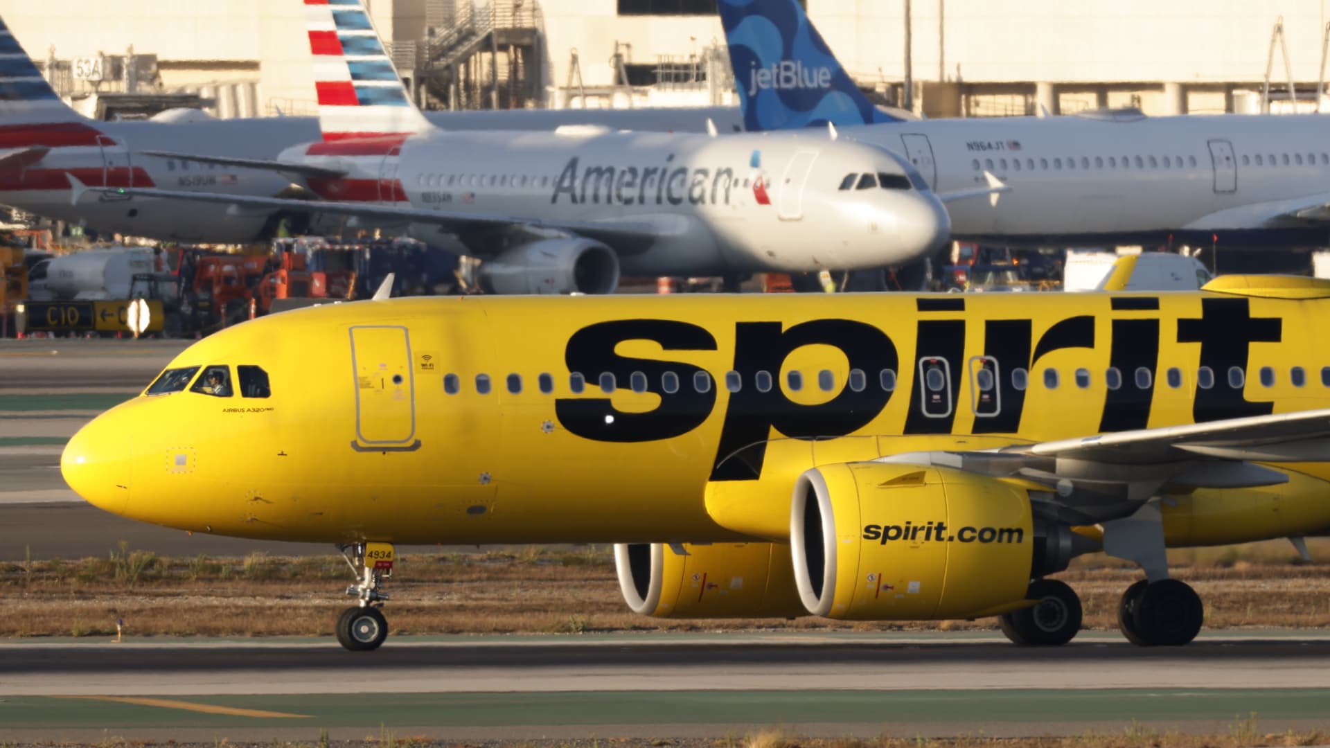 Spirit Airlines on track for a $475 million bankruptcy lifeline