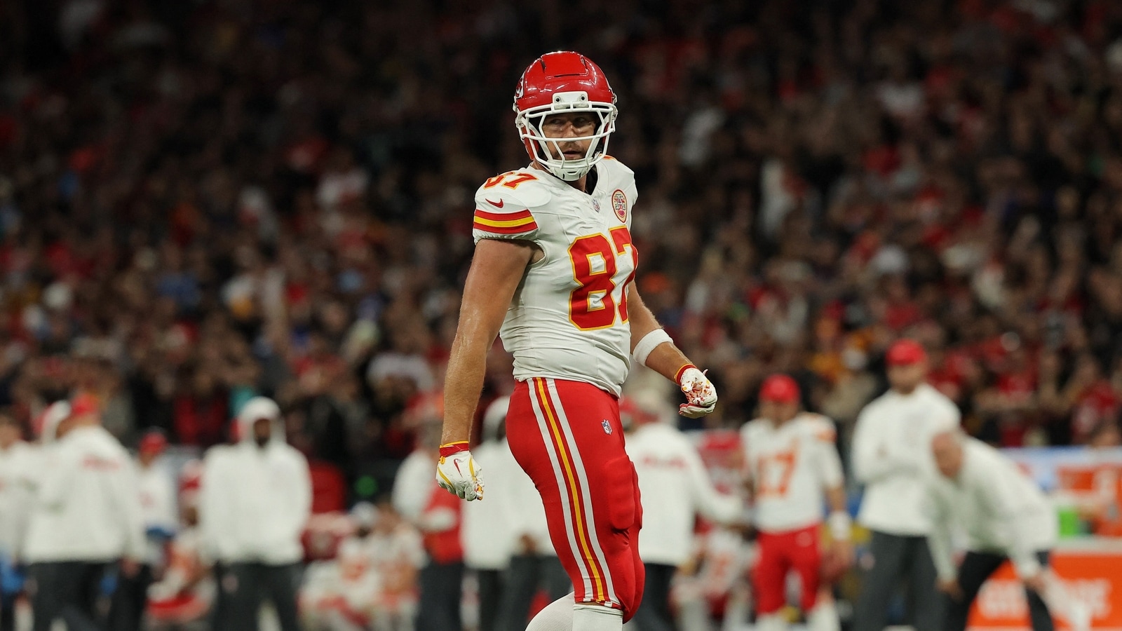 Why was Teair Tart not ejected for ‘punching’ Travis Kelce during Chiefs vs. Chargers? NFL rules explained