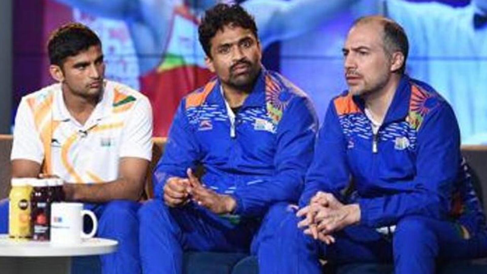 Boxing: Santiago in line for India return