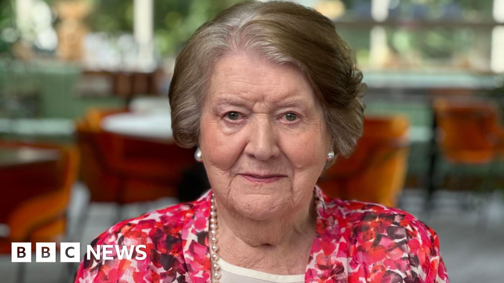 Keeping Up Appearances star dies at 96