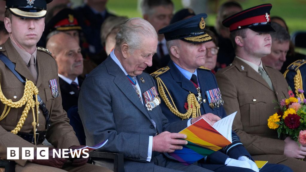 King unveils new memorial to LGBT veterans after gay ban campaign