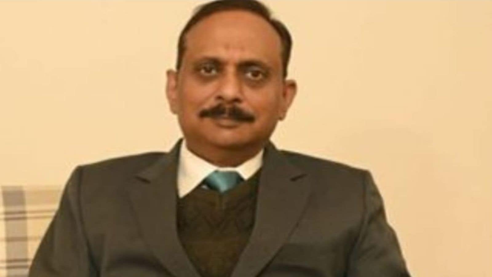 Officiating appointments to top posts: Himachal Guv seeks explanation from chief secretary | India News