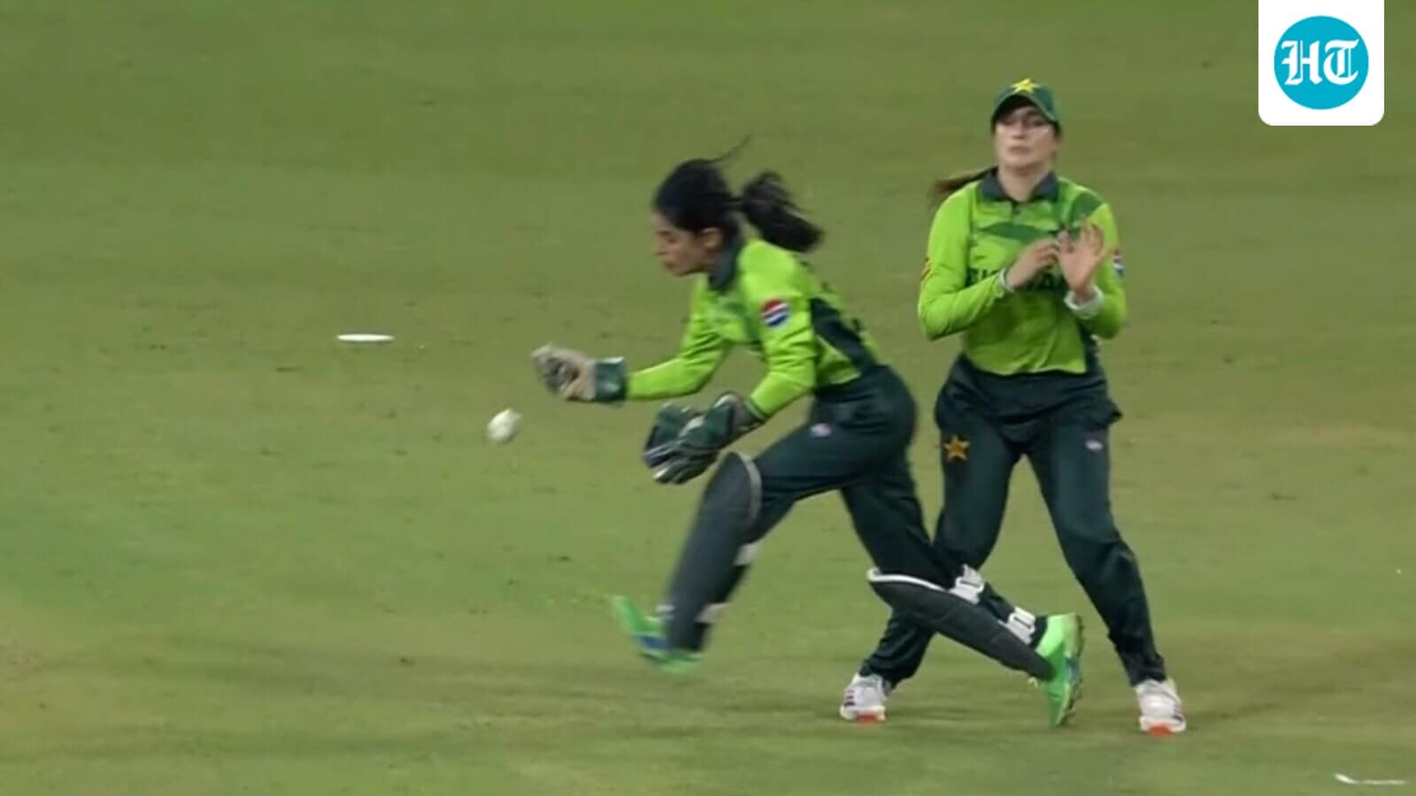 Pakistan brutally trolled for epic fielding blunder, two players converge and then drop India star: ‘Cult classic’