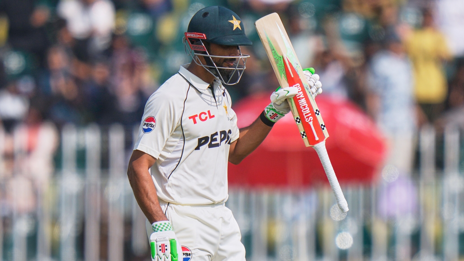 Shan Masood leads from the front as Pakistan make wasteful South Africa pay