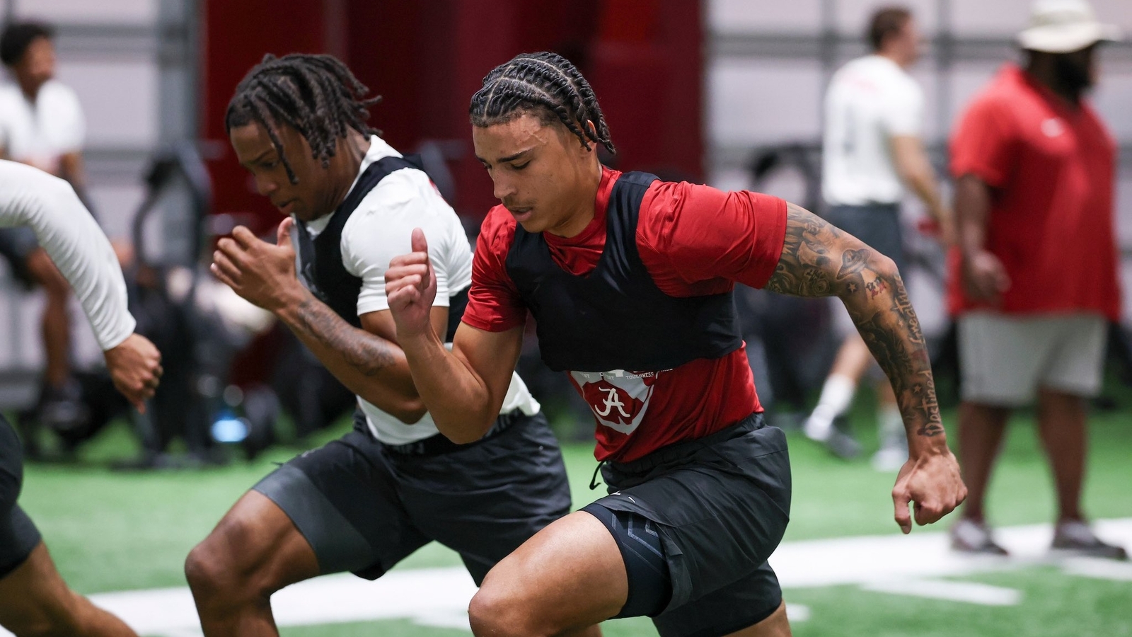 Zabien Brown wins hearts with 99-yard TD run vs Tennessee; Alabama gets big advantage - Watch