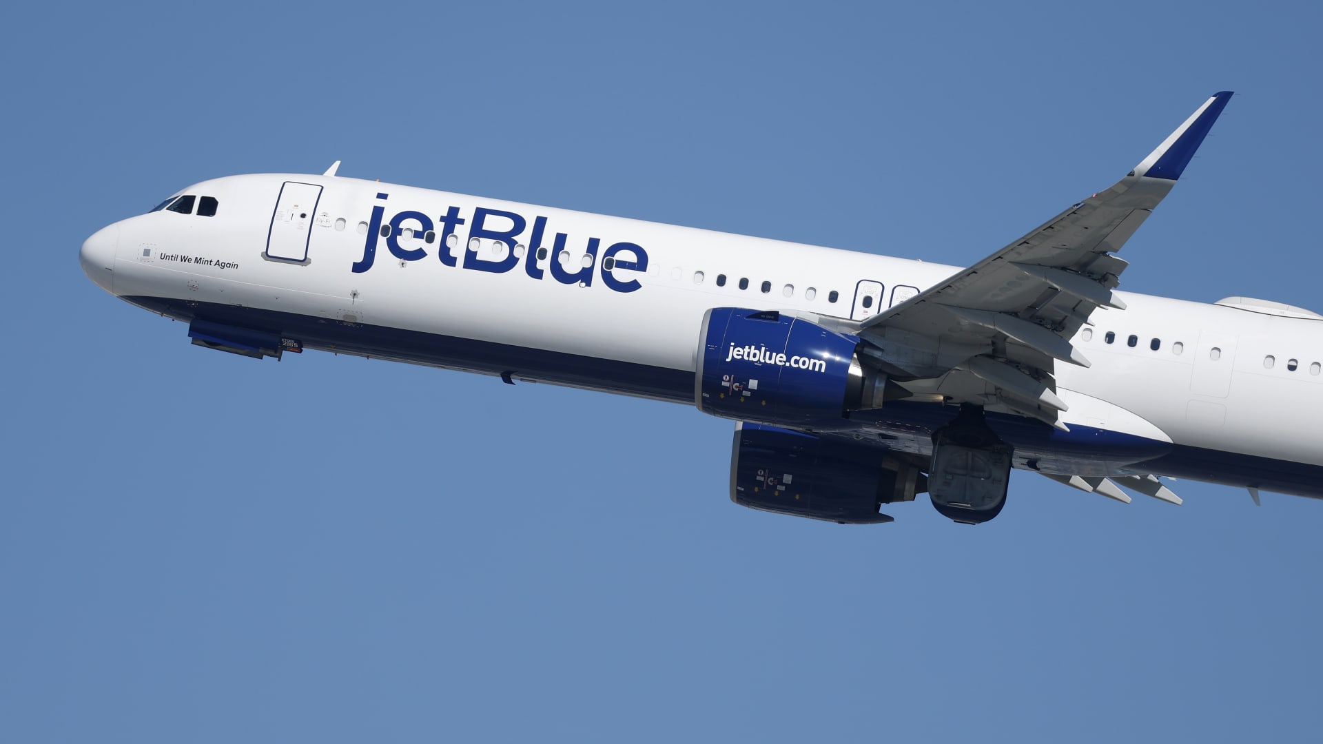 JetBlue to add Milan, Barcelona flights in 2026