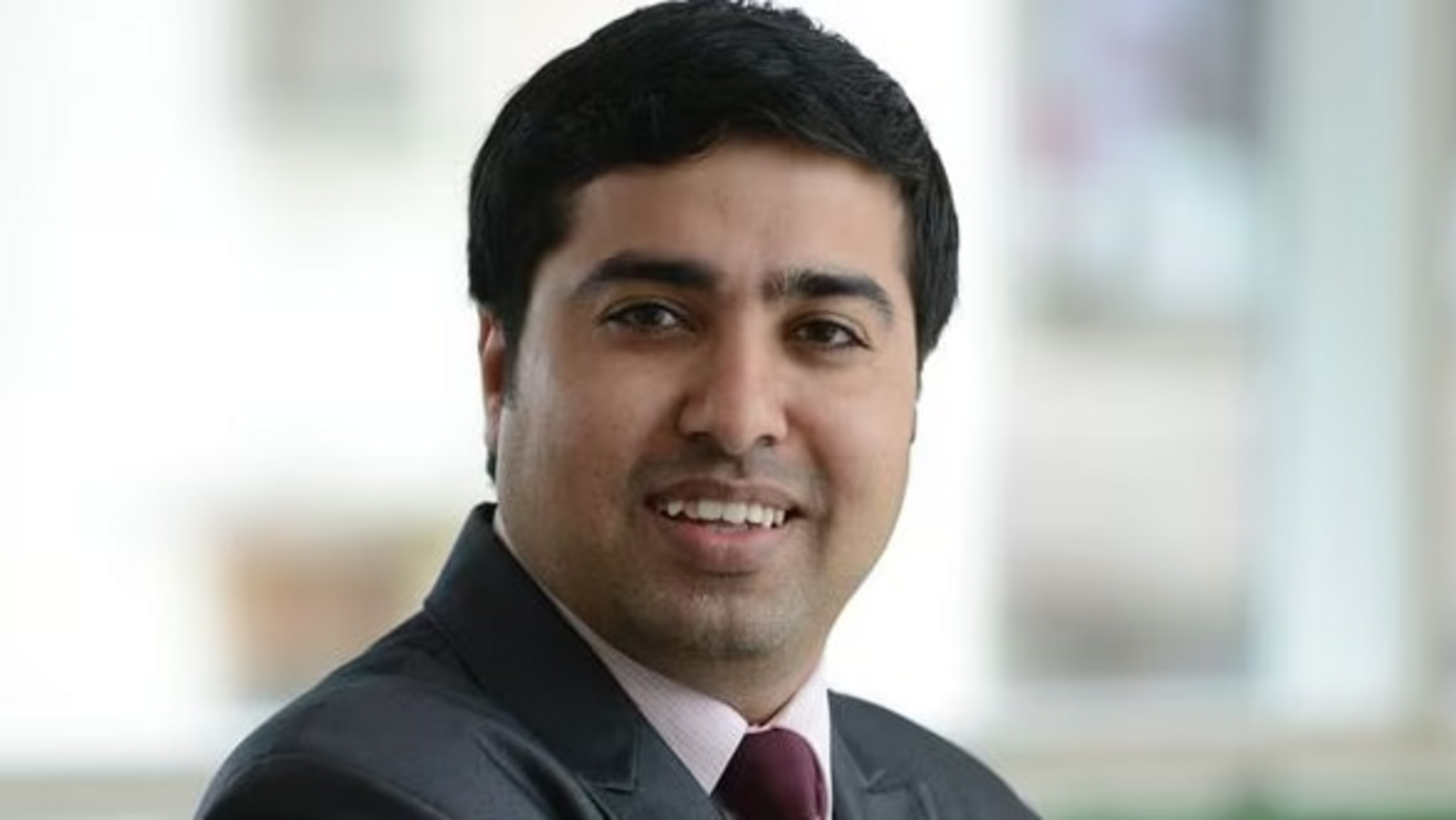 Shares to buy or sell: Chandan Taparia recommends three stocks to buy and sell today – 11 November 2025