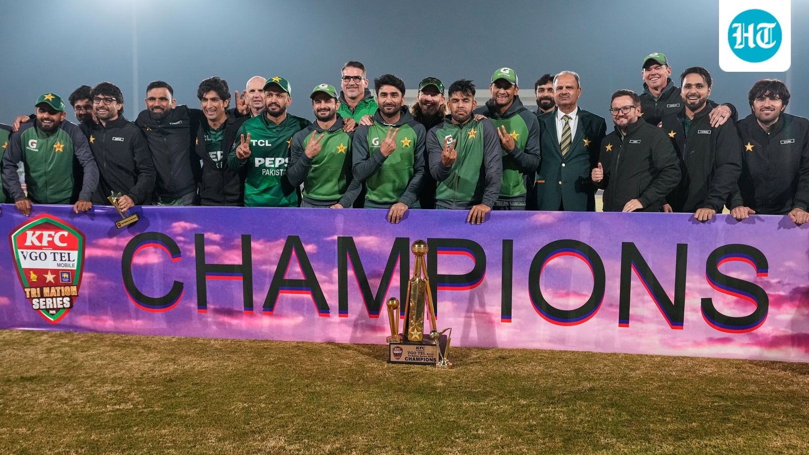 Spinners lift Pakistan to a six-wicket win over Sri Lanka to clinch T20 Tri-Series title