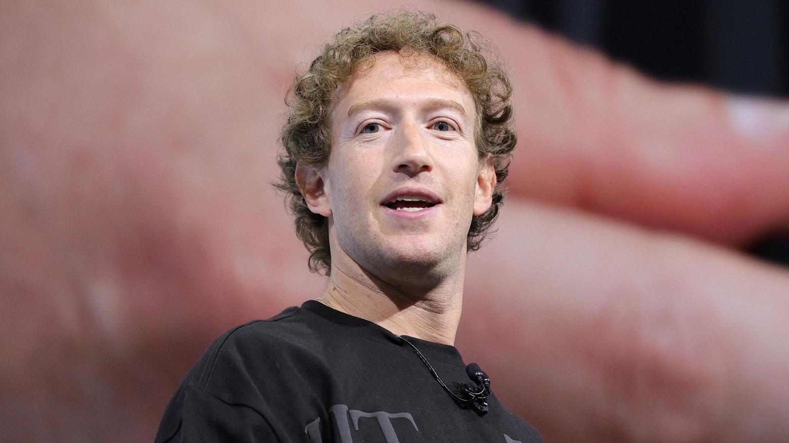 Meta’s Zuckerberg plans deep cuts for Metaverse efforts