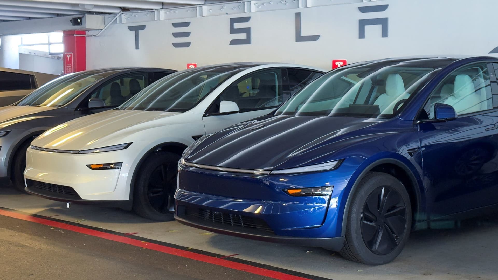 Tesla gains in 2026 Consumer Reports’ auto brand rankings