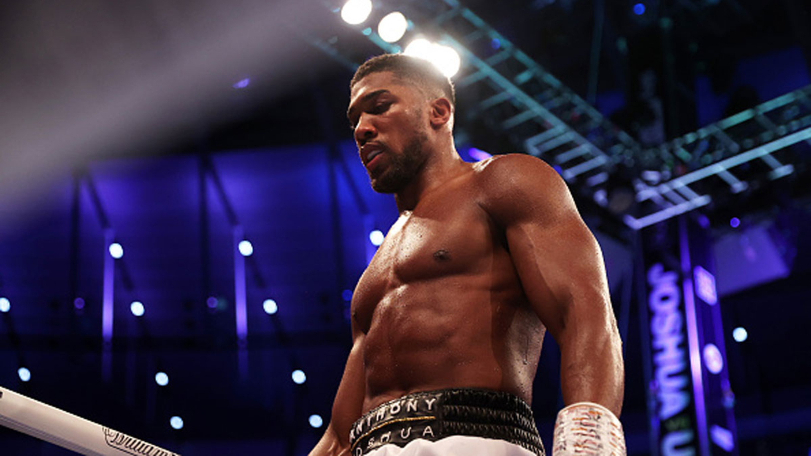 What happened to Anthony Joshua? Boxing champion hospitalised as fatal Nigeria car crash claims two lives