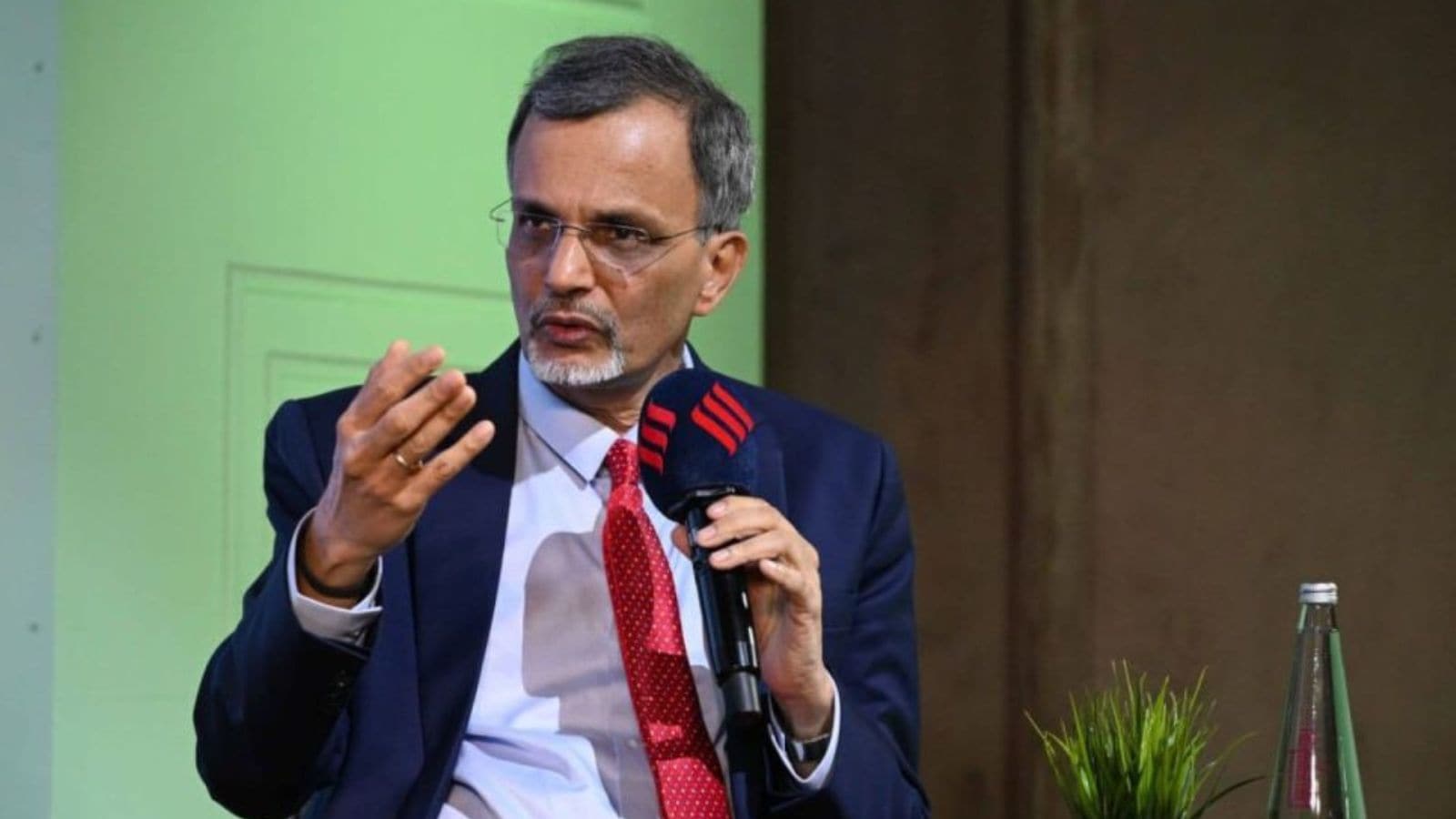 Economic Survey Flags Climate Finance Gap, Says India Can’t Rely Only on Domestic Funds