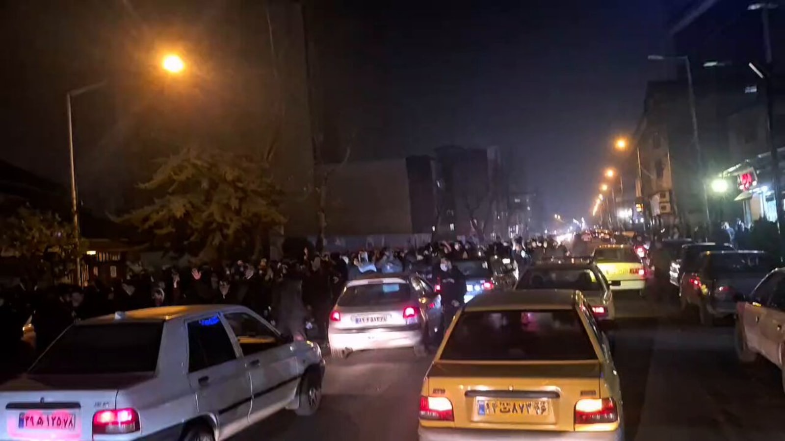 Iran hit by nationwide internet blackout as protesters respond to Reza Pahlavi’s call | World News