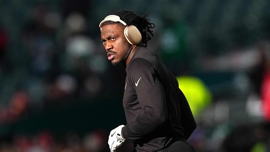 AJ Brown trade update: Patriots worried about Eagles’ asking price; Jaylen Waddle factor revealed