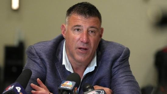 Why Mike Vrabel, Dianna Russini were ‘holding hands’ at a Sedona hotel. Truth behind cheating controversy